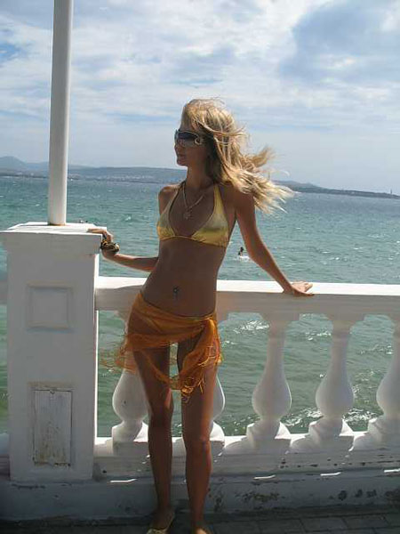 ukrainianscammers.com - images of woman