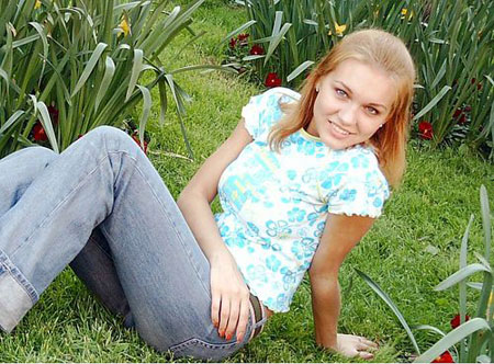 ukrainianscammers.com - looking for a female