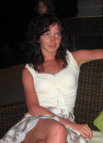 looking for white woman - ukrainianscammers.com