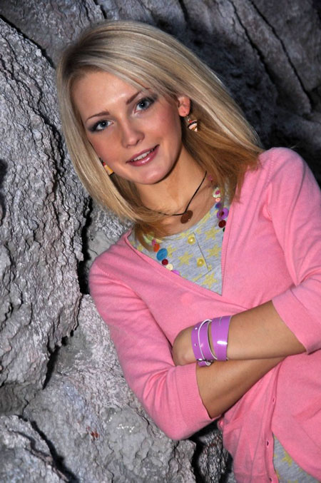 ukrainianscammers.com - need a woman
