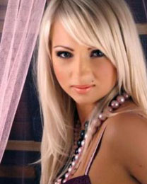 ukrainianscammers.com - photos of sexy woman