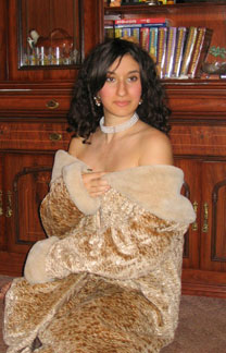 ukrainianscammers.com - pictures of young woman