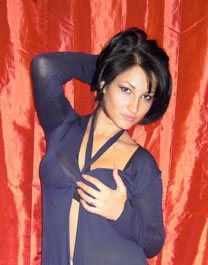 ukrainianscammers.com - plus size woman