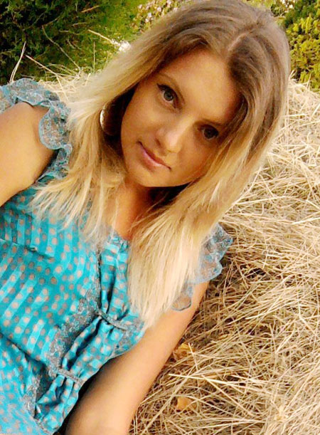 ukrainianscammers.com - top 100 hottest female