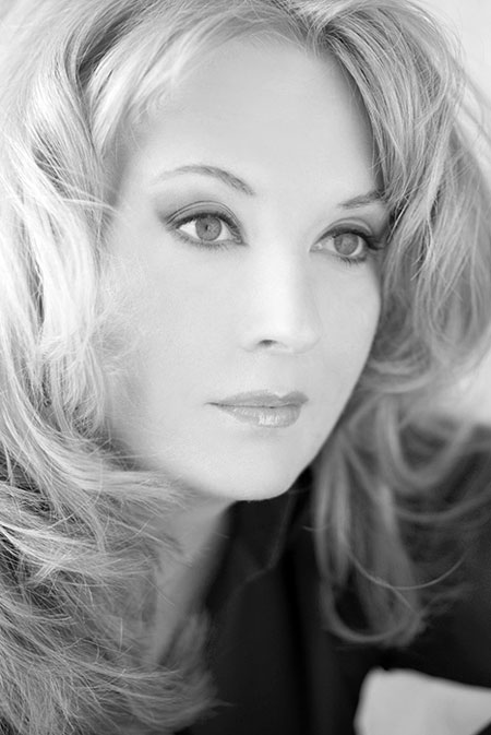 ukrainianscammers.com - top 1000 woman