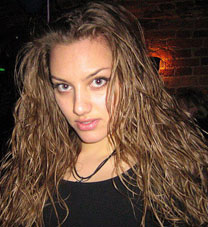 woman seeking younger men - ukrainianscammers.com